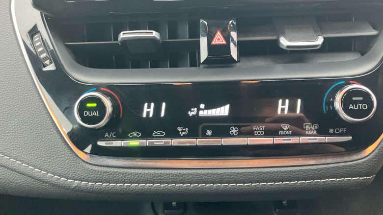 Toyota Corolla 1.8 VVT-i Hybrid Icon Tech 5dr CVT Hybrid Hatchback